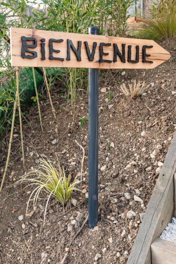 J&J Room - Hebergement D'Exception Pres De Provins! Le Bas Courton Exterior photo